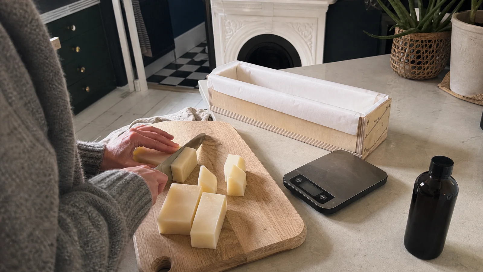 Birch Essential Oil for Soap: Real Usage Rates and Limits